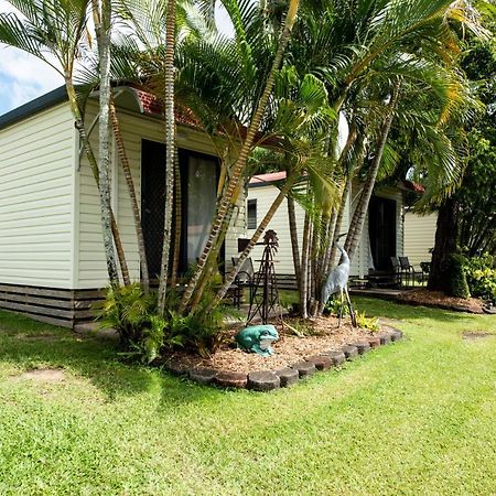 Sarina Palms Caravan And Cabins Village Ngoại thất bức ảnh