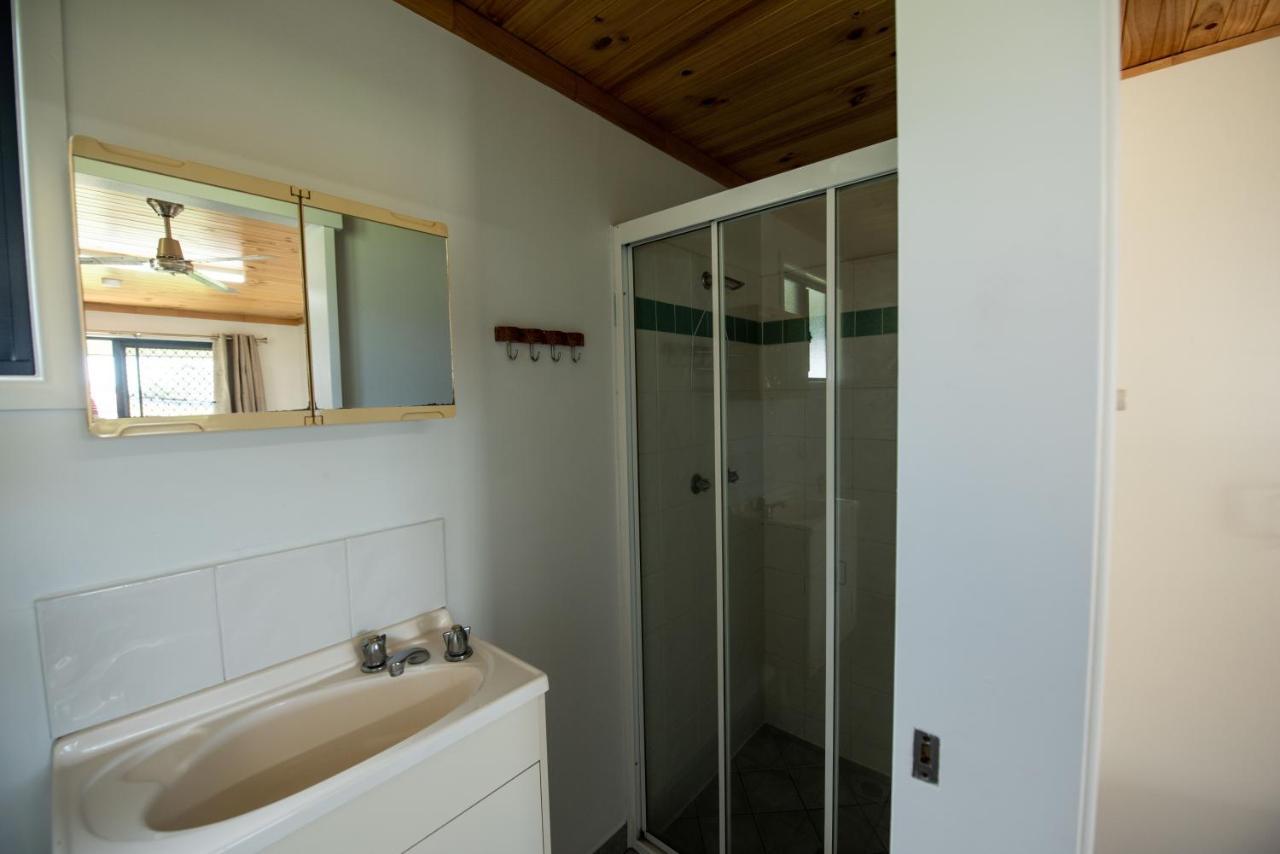 Sarina Palms Caravan And Cabins Village Ngoại thất bức ảnh